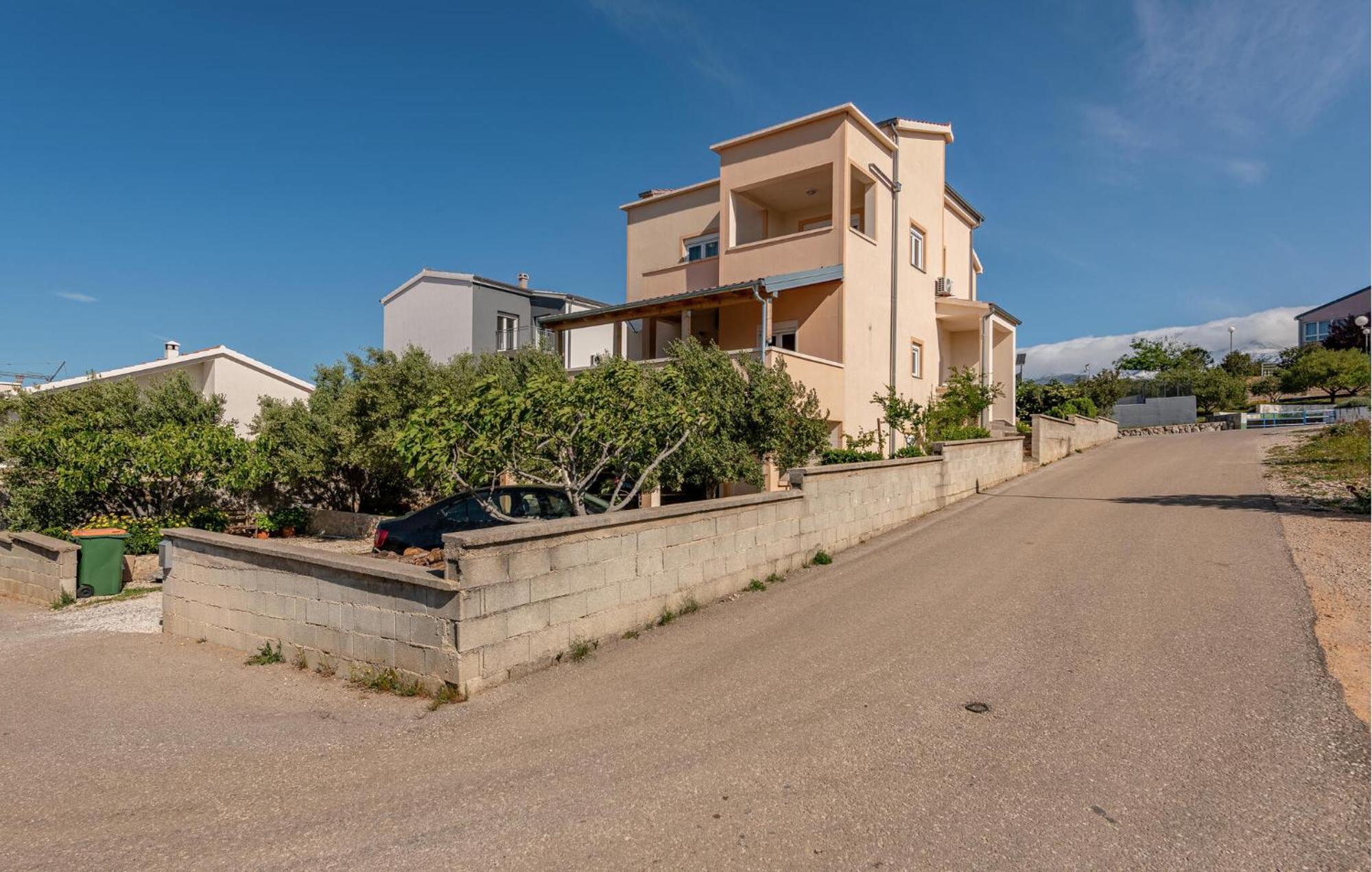 Beautiful Apartment In Maslenica With Kitchen Exterior photo